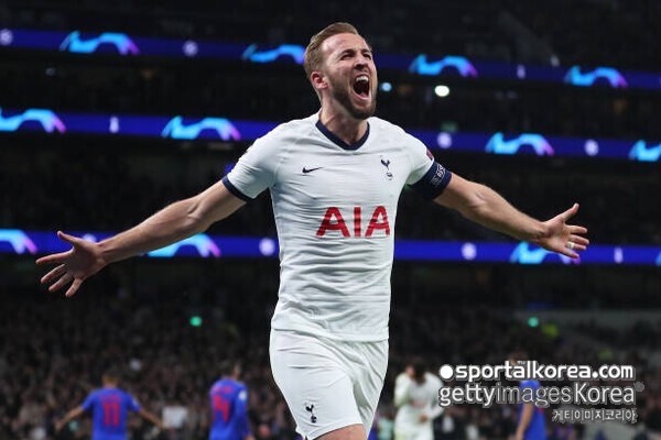 '英독점' 케인, 토트넘 복귀 추진한다!..."협상 시작할 용의 있어, PL 역대 최다 득점 목표"