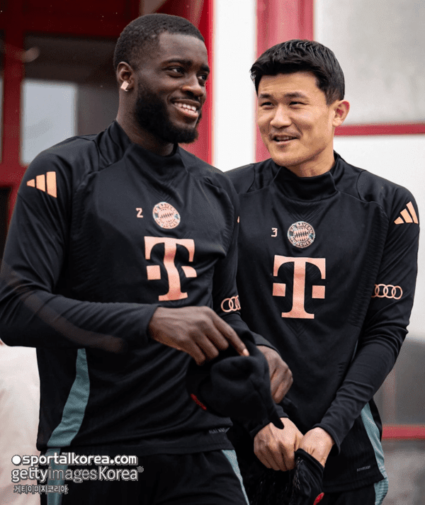 '韓 괴물 수비' 김민재, 바이에른 뮌헨서 전격 입지 변화 생기나...'주전 DF' 우파메카노, 재계약 협상 제자리걸음→PSG, 영입 경쟁 참여