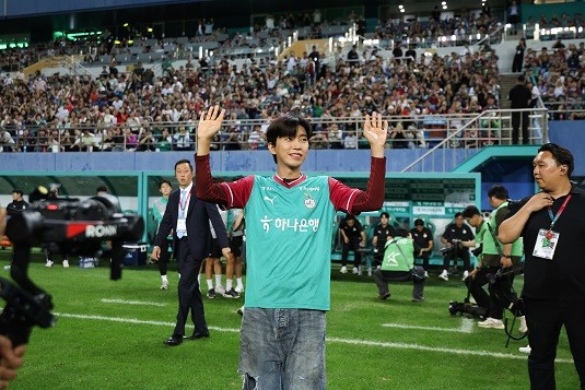 임영웅까지 섭외한 준우승 팀 대전하나시티즌...흥행+팬 프렌들리+성적 다 잡았다