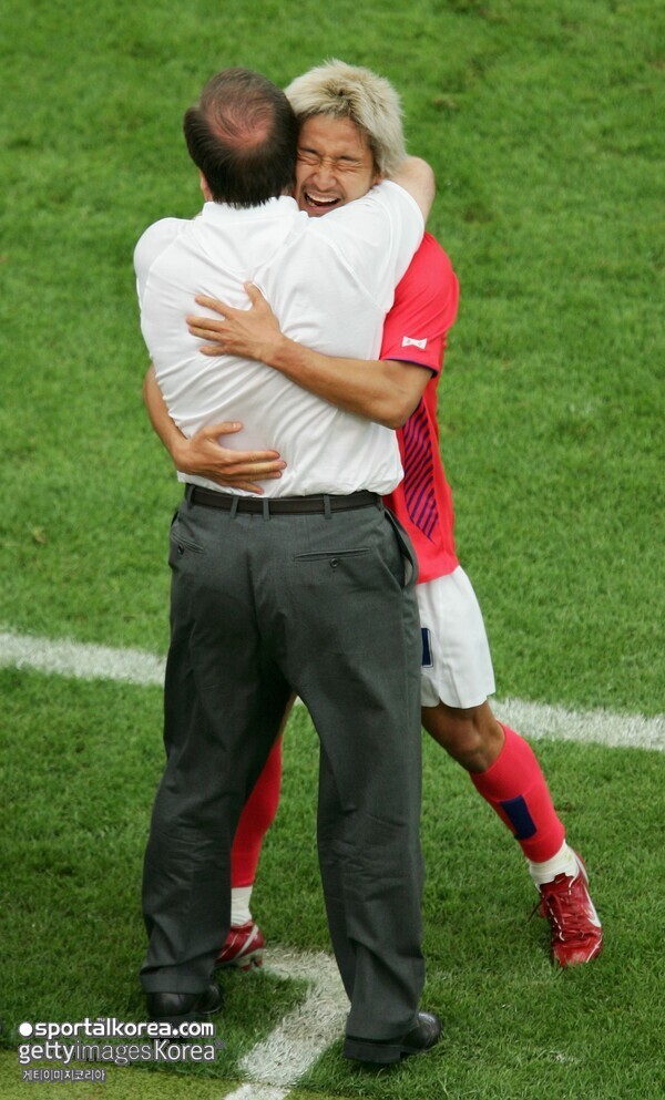 "월드컵, 쉬운 조다" 한국 지휘했던 '그 감독' 맞나?…78세 아드보카트, 최약체 퀴라소 이끌고 독일과 맞대결에도 "우린 쉽게 무너지지 않는다"