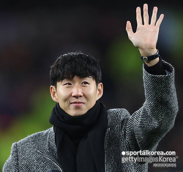 "처음 본다, 진짜 미쳤다"…쏘니 위상이 이 정도라니! 손흥민 복귀에 맥주까지 포기했다! 킥오프 15분 전 총출동