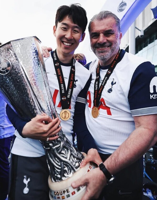 '쏘니, 나도 돌아간다!' 손흥민 은사 포스테코글루 "39일만 경질" 충격 딛고 PL 복귀? "리즈, 풀럼 등 관심"