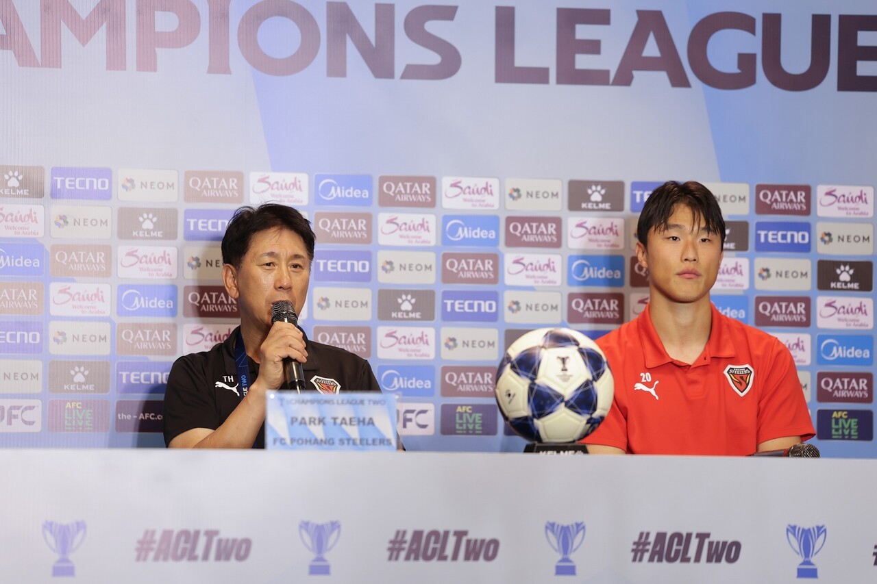 [ACLT 기자회견] 포항, K리그 자존심 지켰다…카야 원정 1-0 승리 후 박태하 감독 "선수들의 땀과 노력으로 많은 것을 이뤄내"