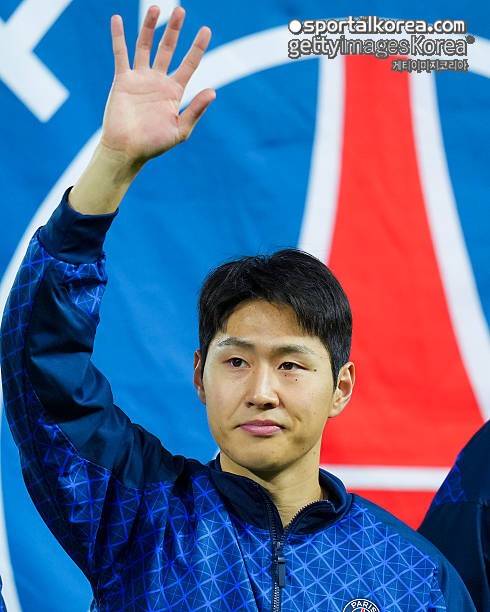 "강인아 PSG는 널 가질 자격 없어!"…'충격의 0분' LEE 외면에 팬들 분노·절망 폭발 "차라리 존중받는 팀으로 떠나"