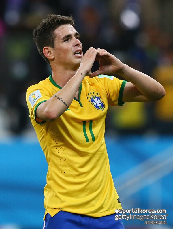 "공식발표 수일 내 전망"...심장 이상→2분간 기절, 결국 '은퇴 선언'한 오스카 "구단 측에 의사 전달"