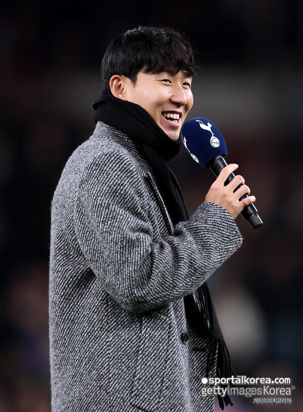 충격 혹평! "항상 남 탓만 해"...'굿바이 손흥민' 직후, 와장창 깨졌다! 토트넘 GK, '최하위권' 노팅엄 상대 졸전에 캐러거, 비판 목소리↑