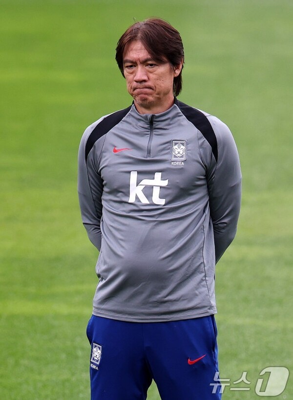 [속보] "원칙적 성사" 홍명보호 충격 합의설!..."세부 사항 조율만 남겨" 3월 日 상대 튀니지와 친선전 유력, '남아공과 맞대결 대비 스파링 성사되나'