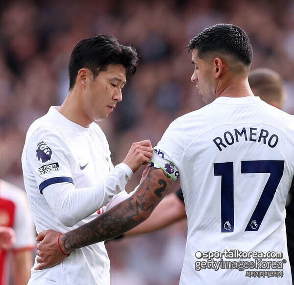 "규율 엉망·통제 불능·난잡한 현장" 이게 토트넘 현실...손흥민 캡틴 완장 물려받은 로메로, 리더십 비판 직면