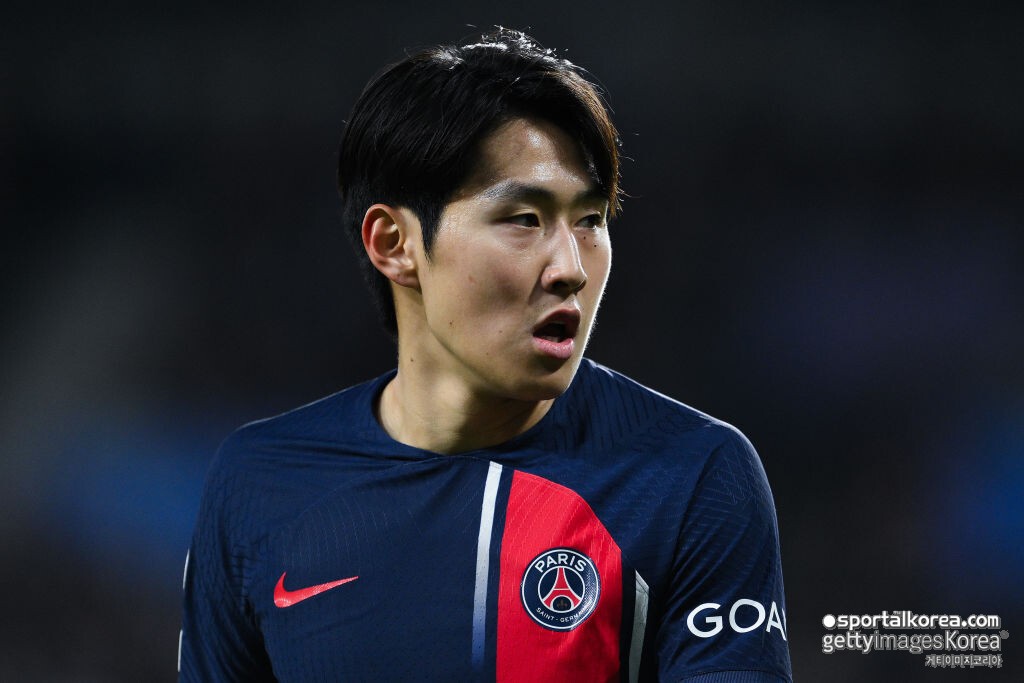 이강인 "주전 아니면 잊힌 백업"…전반기 최고 활약에도 佛 매체 냉혹 평가 "다재다능함이 오히려 걸림돌"