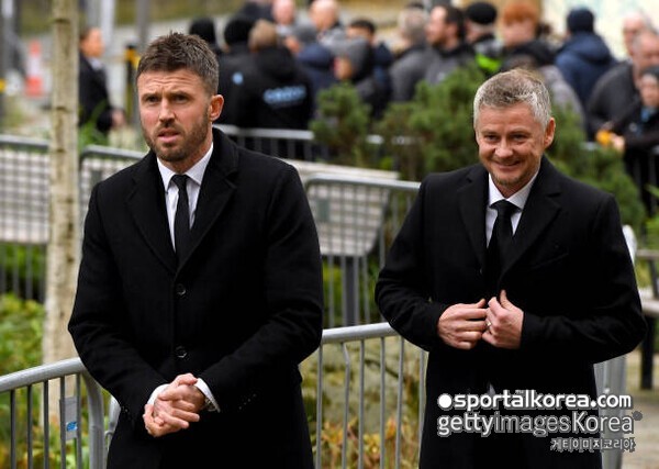 '솔샤르 2탄!' 맨유, 차기 사령탑 떴다...끝내 레전드, '소방수 활용' 카드 꺼내 들어, 캐릭, 임시 감독 '사실상 확정'