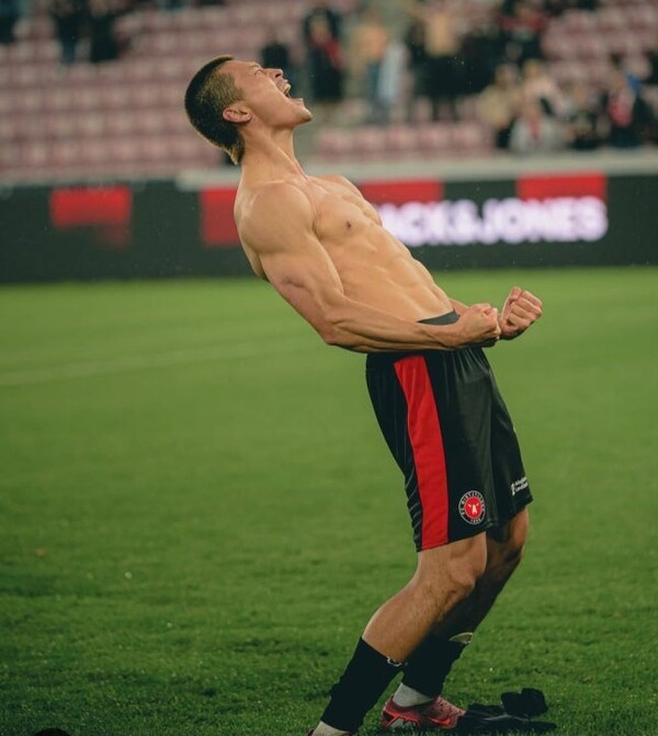 폭탄 발언! "해골 같아, 아주 말랐고, 근육도 빠져"...인간 승리 아이콘으로 떠오른 조규성, 절절한 고백 "풀백도 괜찮아, 그저 뛰고 싶다"