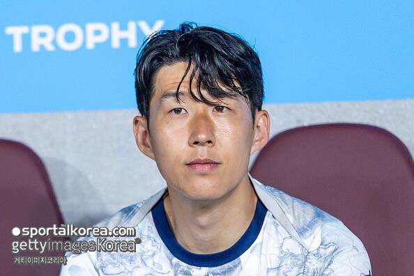 비판 또 비판! "손흥민 때 저지른 실수, 반복 여유 없다" SON 이탈→대체 실패→측면 동시 붕괴된 토트넘, '경고등' 켜졌다