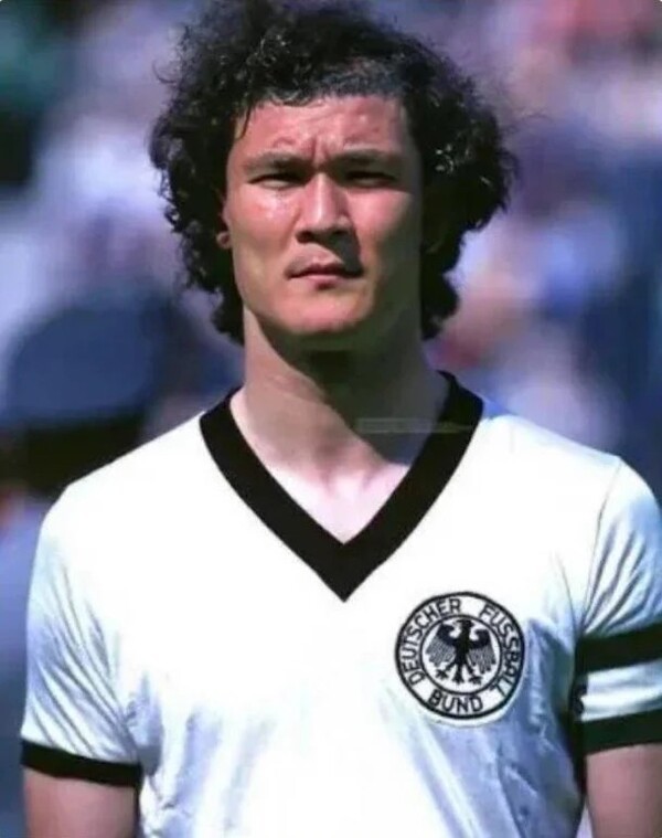 김민재 "황제"! '철벽 수비+결승골' 맹활약에 獨 매체 극찬 또 극찬… "현존 최고 수준의 올라운드 CB"