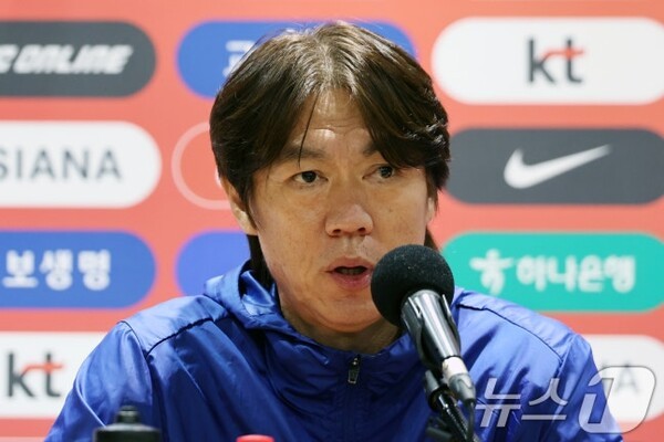 [오피셜] 초대박, 일본 나와! 홍명보호, 마침내 잡는다...숙명의 라이벌 눈앞으로 韓 피파 랭킹 22위 유지, 日 19위 하락