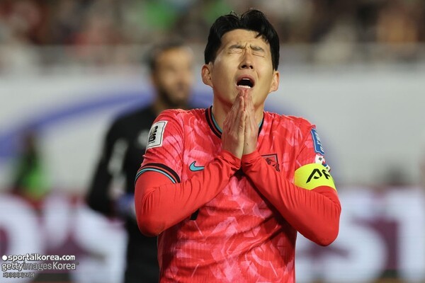 한국 17:16 일본, 충격적으로 뒤집혔다...'무승승승승무무무승승' 아시아 예선, 무패  홍명보호, 월드컵 파워 랭킹서 모리야스호에 앞서