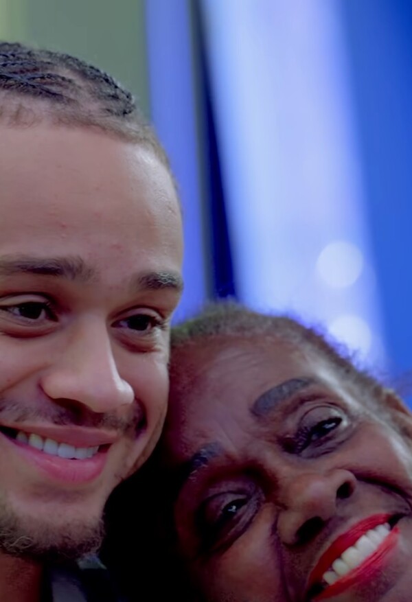 눈물 나네! "기억을 잃는 병 앓고 있어"...쏘니, 7번 후계자 사비 시몬스, 절절한 고백, "할머니와 소중한 시간 얼마 남지 않아"