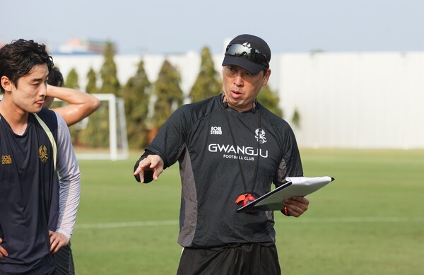 광주FC, 후아힌 1차 동계 전지훈련 성공적 마무리...이정규 감독, "계획했던 부분 충실하게 수행, 선수단 모두 좋은 태도로 임해"