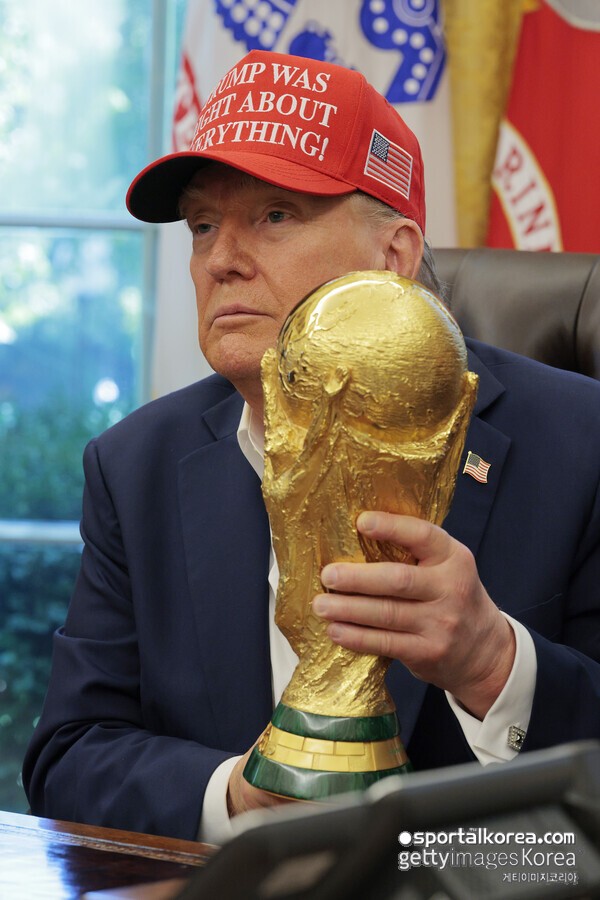공개 반박! "美 트럼프 대통령, 우릴 더 단단하게 만든다"…'치안·정치 갈등' 논란 속 북중미 월드컵, 獨국가대표 고레츠카, 입장 밝혔다