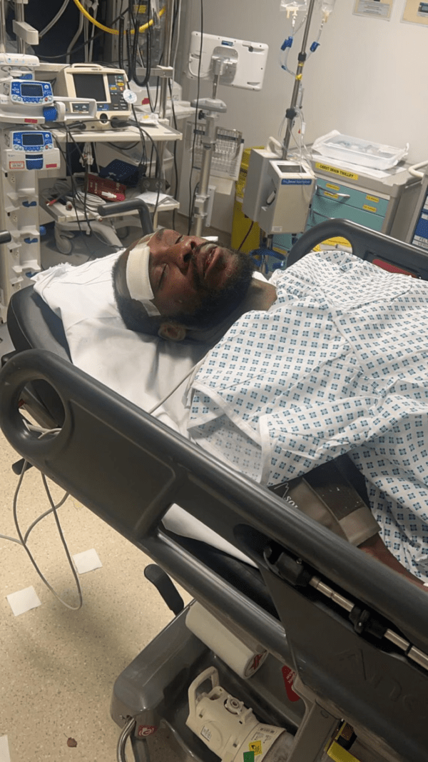 맙소사! '5억 페라리 대파→대퇴골 골절 중상→선수 생명 위기' PL 간판 공격수, 기적의 복귀 성사되나, 2부 리그 팀과 이적 협상 중