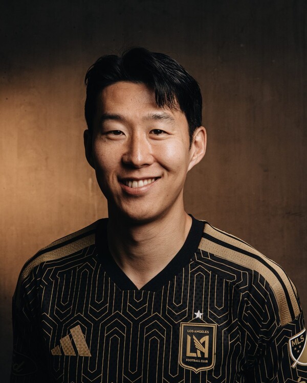 상승 또 상승! '11위→2위' 손흥민, LAFC 비약적 도약 일궜다...MLS, "SON 합류 후 폭발적 상승세, 평균 2점 기록"