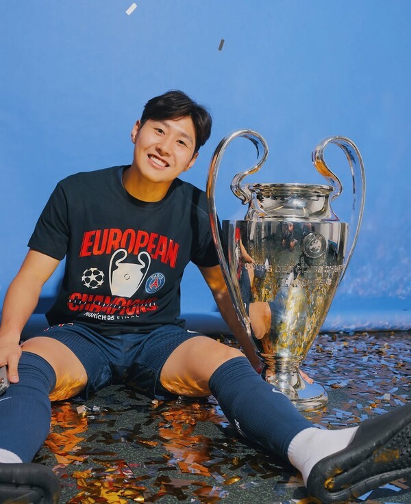 미쳤다! '韓축구 최고 재능' 이강인, 진가 폭발...'월드 클래스' 전부 제치고 유럽 상위 리그 윙어 '최고봉' 등극