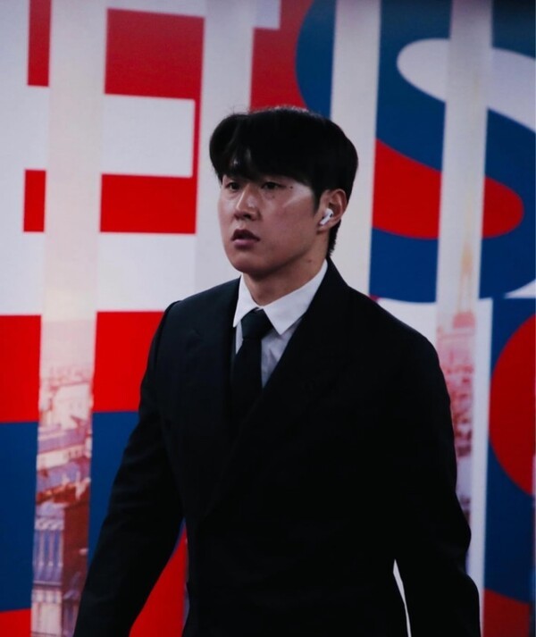 [오피셜] 초대박! '골든 보이' 이강인, 잉글랜드서 뛴다...PSG, 한 시즌 만에 런던행, 첼시와 16강 2차전 맞대결 '명단 공개'