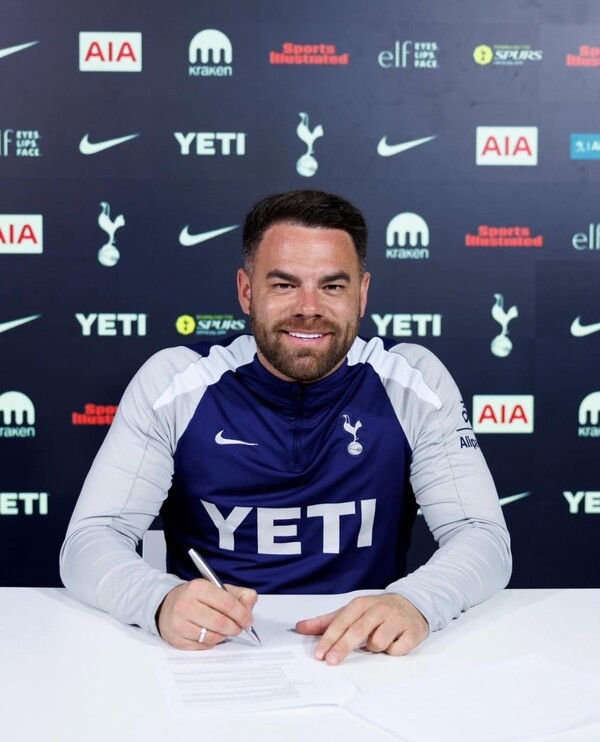 [오피셜] 초대박! 토트넘, '공식 발표' 마틴 호 감독과 장기 계약 체결..."공격적이고 탄탄한 축구로 WSL서 큰 성과"