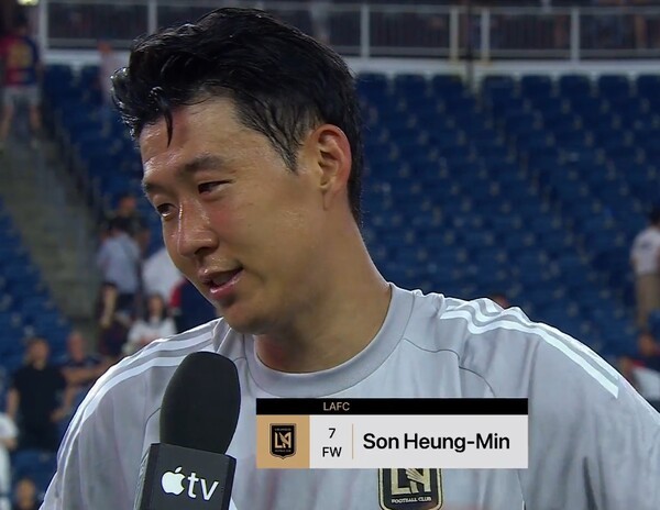 아, 손흥민, 논란 의식했나 "이제 내가 늙었다고 하더라"...'아직 시속 35.5km' 건재함 과시한 SON, '스태프도 끄덕'