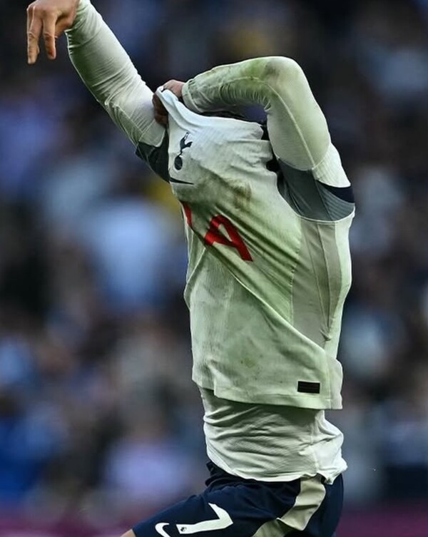 "완전 흥분+자제력 잃어" 손흥민 7번 후계자 역대급 추태...데제르비 홈 데뷔전서도 무승부, 강등권 탈출 실패