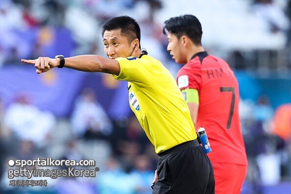 '中 대망신!' 한국도 못 해낸 '월드컵 진출'이라더니...중국 WC 주심 마닝, ACLE 8강전서 오심 논란으로 '대회 영구 퇴출'