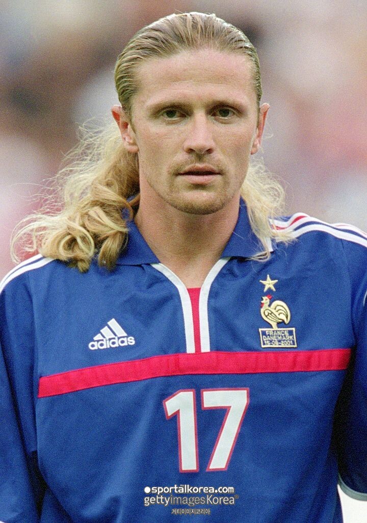 '佛 축구 레전드' 깜짝 고백..."그때 맨체스터 유나이티드로 이적했어야" 깊은 후회 "스스로에게 너무 화난다"