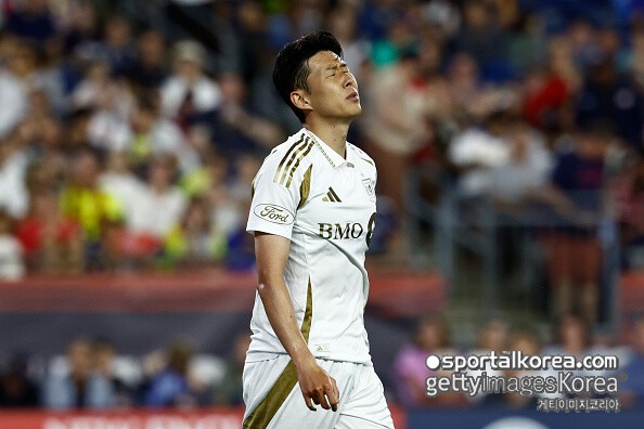 [속보] '청천벽력!' 손흥민, 결국 '우승 실패'하나...LAFC, 톨루카에 통한의 'PK 선제골 헌납' 0-1 리드 허용 (후반 진행 중)