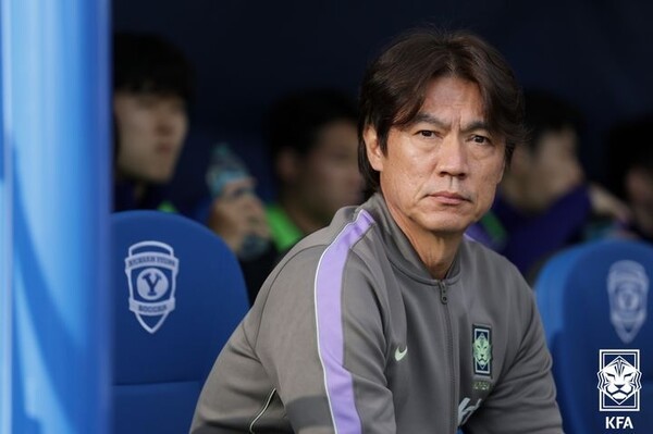 "홍명보호 힘내라!" 한국 축구 원로 600명 한마음 응원...월드컵 조별리그 열리는 멕시코까지 배너 전달