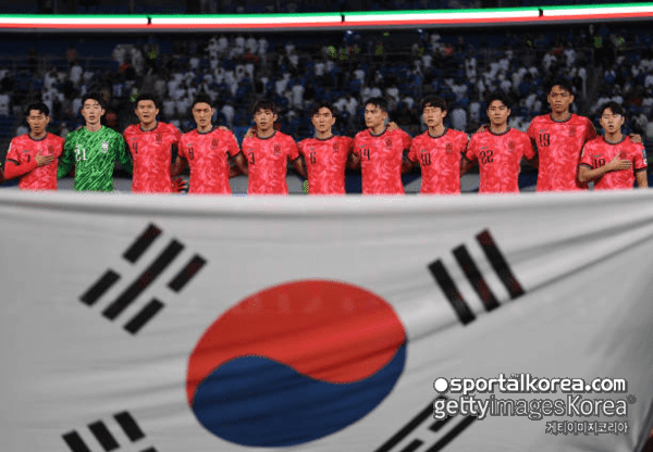 대한민국, 일본에 '근소 열세'… 韓 '16강 진출' 가능성 희박하나, 월드컵 배당률서 하위권 분류