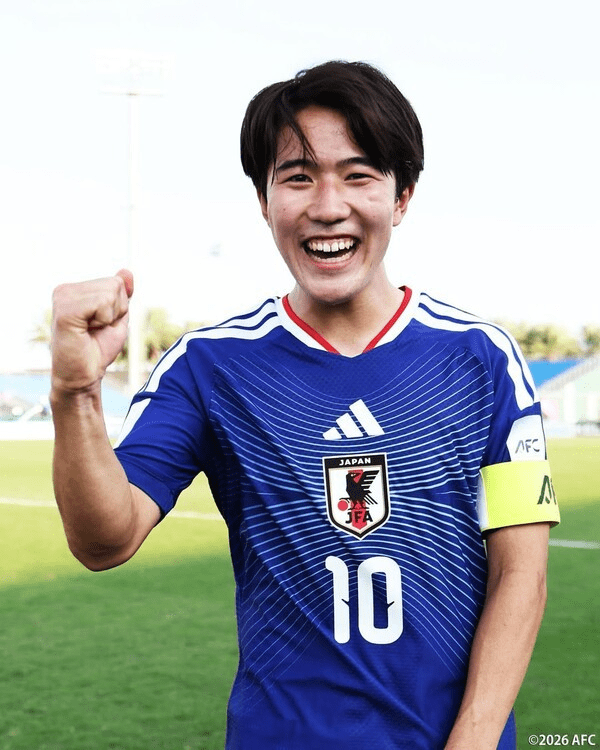 "韓·日전, 반드시 승리하고파" 외친 '일본 역대급 재능' 19세 사토, 스페인 발렌시아 이적 눈앞 "공식 발표만 남겨둬"