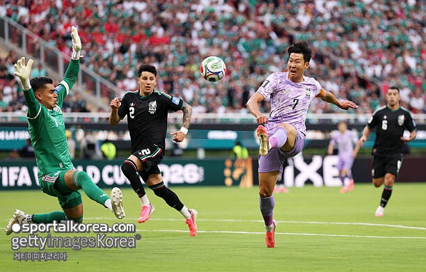 '손흥민 침투 번뜩였다' 홍명보호, 잘 싸웠지만 아쉬운 무득점…멕시코전 전반 0-0 종료→후반전 해볼 만하다!