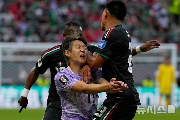 [현장 이슈] 분노 폭발! "편파 판정 아냐?"이강인 안면 가격도 외면...홈 콜 넘어선 일방적 판정에 이영표 해설도 분통 터트려
