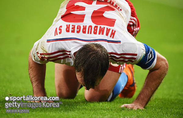 공식 사과! "진심으로 후회합니다, 죄송합니다"...'손흥민 前 동료' 판더파르트, 인종차별 발언 논란에 결국 고개 숙였다