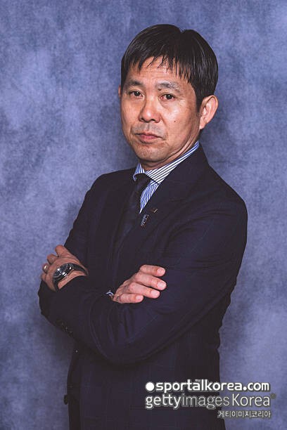 "日, 더 잘할 수 있었어" 일본 위상 이 정도였나…네덜란드와 무승부에도 혹평? 레전드 스네이더의 인정 "모리야스 전략이 속였다!"