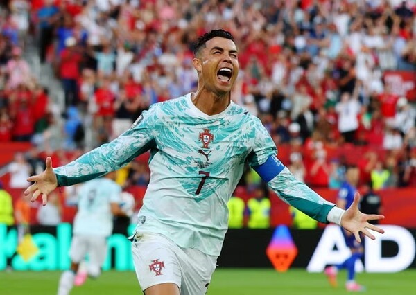 호날두, 하마터면 국가대표 은퇴할 뻔! 포르투갈, 크로아티아에 2-1 극장승…41세 CR7, 드디어 월드컵 토너먼트 첫 골
