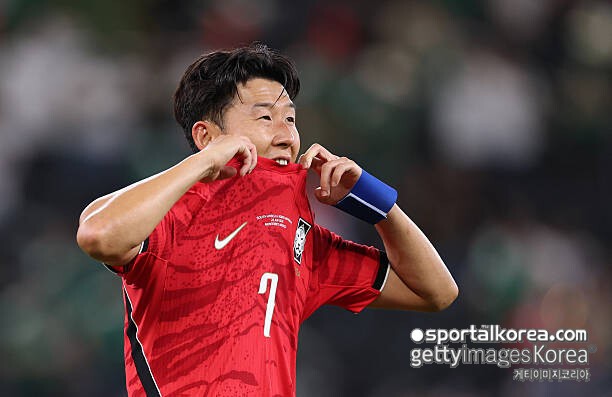 "이 결과 예상 못했다" 남아공 출신 LAFC 단장도 놀랐다…韓 0-1 충격패→조별리그 탈락, SON 향해 위로