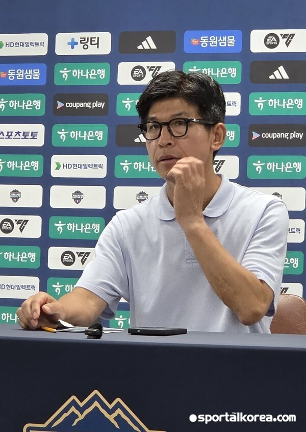 [현장목소리] 또 놓친 홈 첫 승…김천 주승진 감독 "팬 여러분께 죄송, 득점 직후 실점은 드릴 말씀 없다"