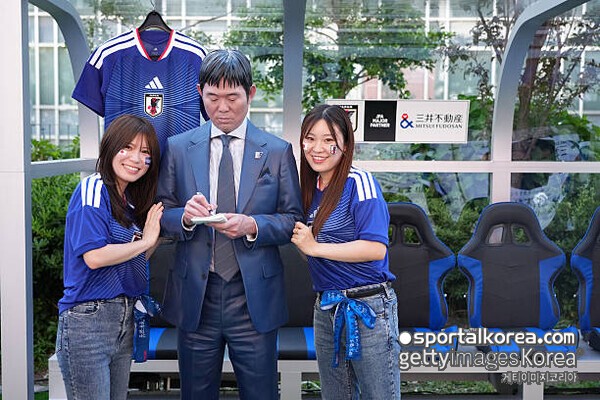 日 파격 결단! 월드컵 우승 플랜 수립...모리야스 6개월 단기 재계약 후 오이와 체계 돌입 '철학 및 색채 유지'