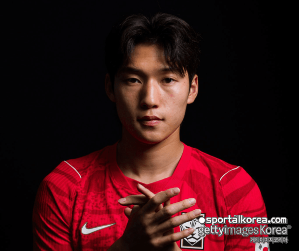 '韓 축구 미래' 배준호, '1조 7,642억 자산가' 한국계 구단주가 이끄는 리옹 입성하나..."영입 위해 첫 번째 공식 제안 건넸다"
