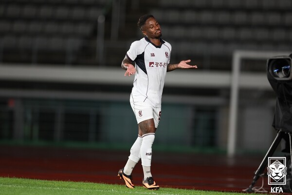 [코리아컵 16강] '바 루아 데뷔골' 광주FC, 울산시민축구단 원정에서 1-0 승… 8강 진출