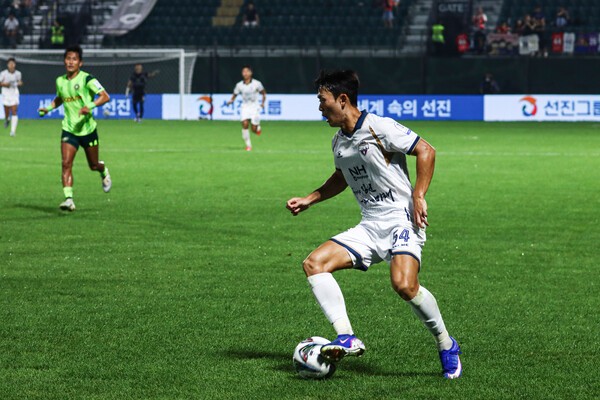 '이찬욱 데뷔골' 김천상무, 김포에 1대 2 패...코리아컵 여정 마무리