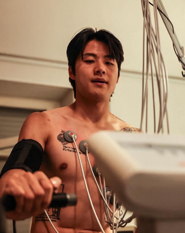 [오피셜] '이례적 상황' 설영우, 향한 예우 엄청나네...풀백인데 등번호 7번이라니, '친한 구단' 아우크스부르크와 4년 계약 체결