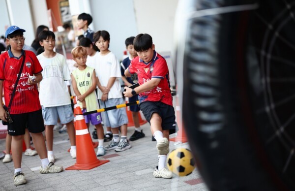 김천 학생이 한목소리로...김천교육지원청 브랜드데이 '축제의 장' 돌아보기