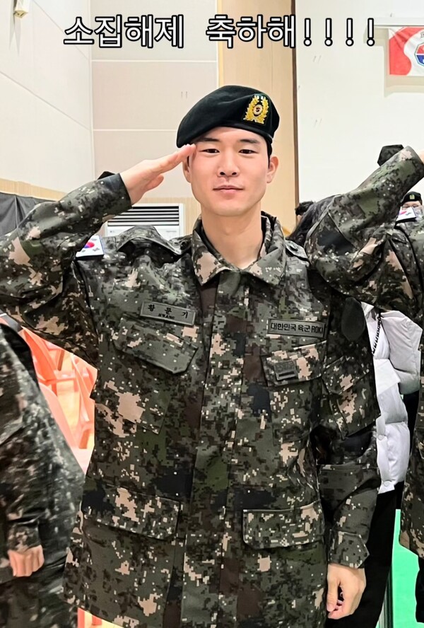 "출산 앞둔 아내에게 멋진 모습 보여주고 싶어했는데"...소집 해제 후 3경기, 김진수 태클에 쓰러진 황문기 "운이 없었던 부상, 누구도 잘못 없어"